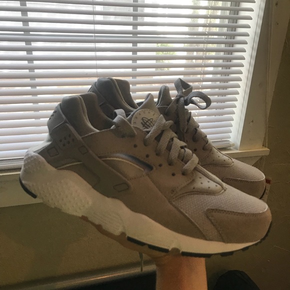 Nike Shoes - Nike Huarache Shoes